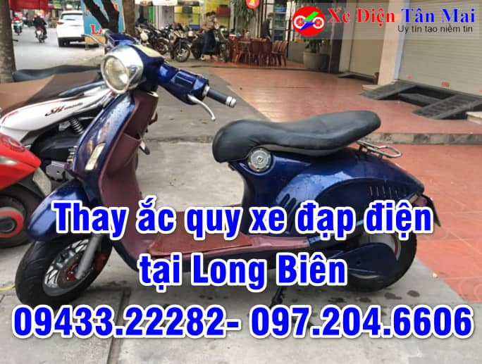 Thay ắc quy xe máy điện tại Long Biên, Hà Nội